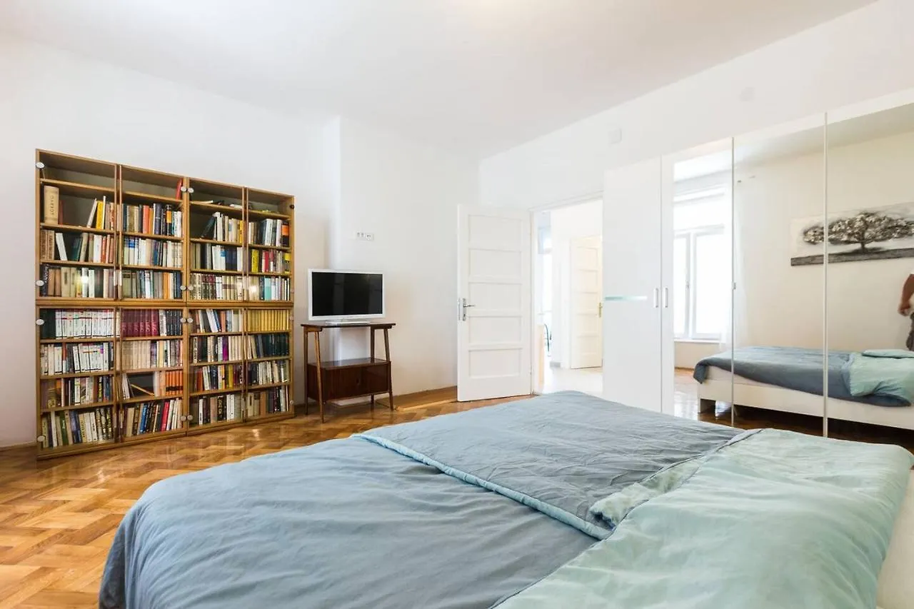 Royal G - Zadar City Centre Apartment